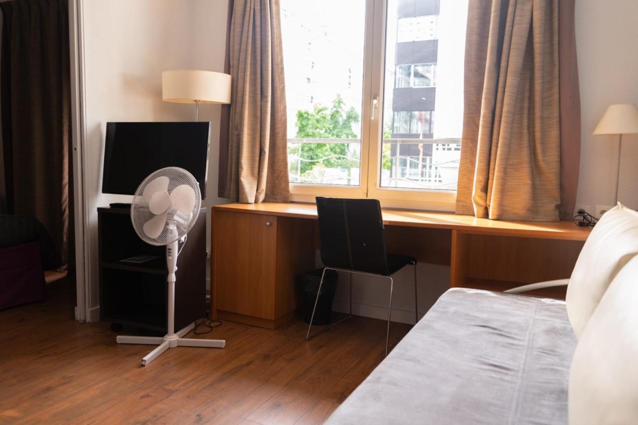 Confortable Apartment Near Porte De Versailles Issy-les-Moulineaux Esterno foto